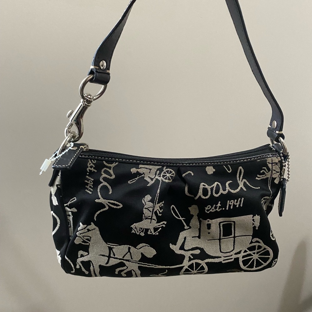 Coach Black and Cream shoulder bag